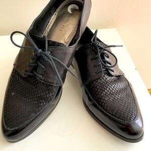 Tahari Black Lace-Up Pointed Toe Oxfords